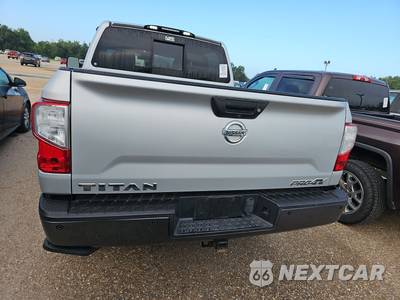 2018 Nissan TITAN PRO-4X Crew Cab Short Bed - zdjęcie 5 z 37 - miniatura