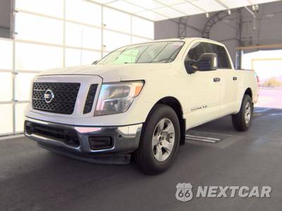 2019 Nissan TITAN SV Crew Cab Short Bed