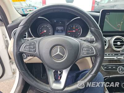 2017 Mercedes-Benz C 300 4MATIC Sedan - zdjęcie 10 z 53 - miniatura