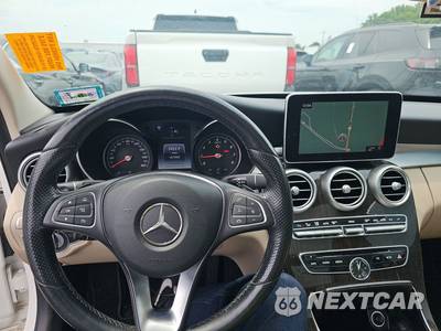 2017 Mercedes-Benz C 300 4MATIC Sedan - zdjęcie 11 z 53 - miniatura