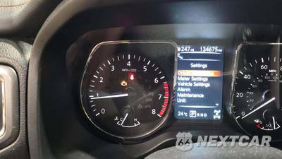 2017 Nissan TITAN Platinum Reserve Crew Cab Extra Short Bed - zdjęcie 26 z 50 - miniatura