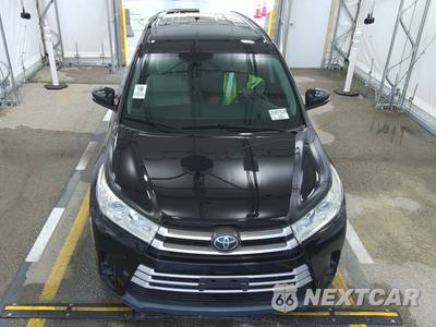 2019 Toyota Highlander LE - zdjęcie 2 z 45 - miniatura