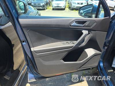 2018 Volkswagen Tiguan SE - zdjęcie 9 z 38 - miniatura