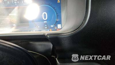 2025 Ford Super Duty F-350 Platinum Crew Cab Long Bed DRW - zdjęcie 21 z 45 - miniatura