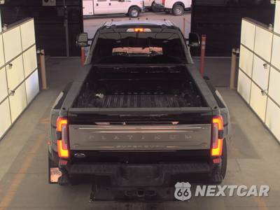 2025 Ford Super Duty F-350 Platinum Crew Cab Long Bed DRW - zdjęcie 5 z 45 - miniatura