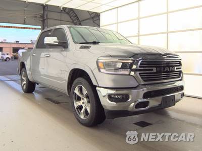 2022 Ram 1500 Laramie Crew Cab Short Bed - zdjęcie 3 z 26 - miniatura