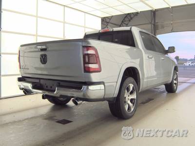 2022 Ram 1500 Laramie Crew Cab Short Bed - zdjęcie 4 z 26 - miniatura