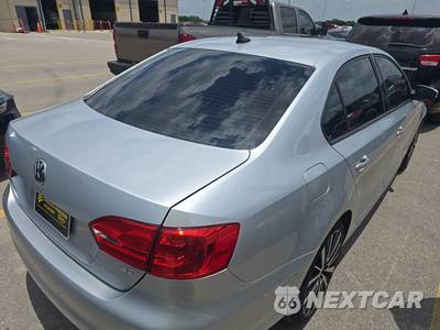 2014 Volkswagen Jetta SE Sedan - zdjęcie 4 z 37 - miniatura