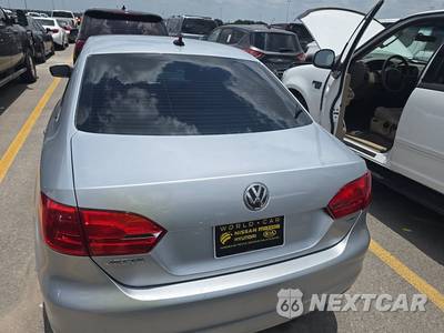 2014 Volkswagen Jetta SE Sedan - zdjęcie 5 z 37 - miniatura