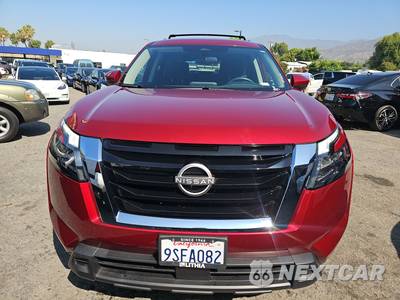 2024 Nissan Pathfinder SV - zdjęcie 2 z 17 - miniatura