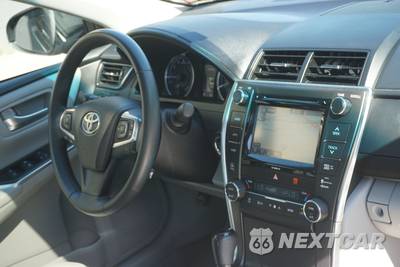 2017 Toyota Camry XLE - zdjęcie 21 z 36 - miniatura