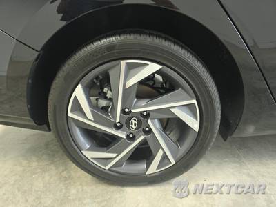 2025 Hyundai Elantra SEL Convenience - zdjęcie 10 z 24 - miniatura