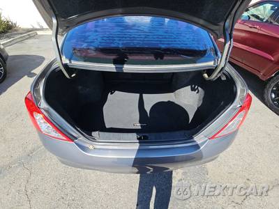 2013 Nissan Versa 1.6 SV - zdjęcie 16 z 34 - miniatura