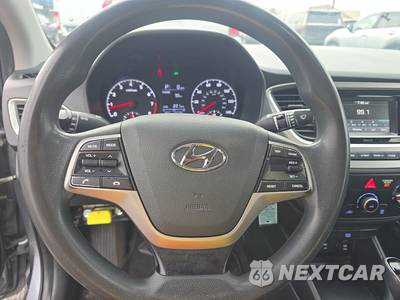 2018 Hyundai Accent SE - zdjęcie 10 z 18 - miniatura