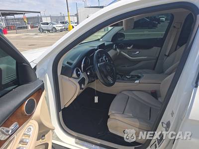 2017 Mercedes-Benz GLC 300 - zdjęcie 7 z 25 - miniatura
