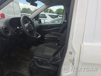 2018 Mercedes-Benz Metris Cargo Van 126.0" WB - zdjęcie 7 z 28 - miniatura