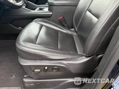 2021 Chevrolet Suburban LT 1LT - zdjęcie 11 z 41 - miniatura