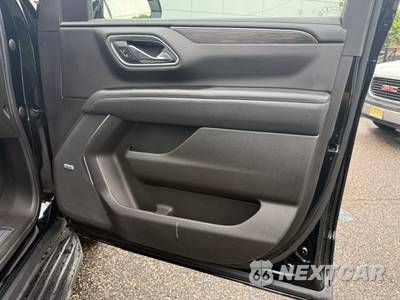 2021 Chevrolet Suburban LT 1LT - zdjęcie 30 z 41 - miniatura