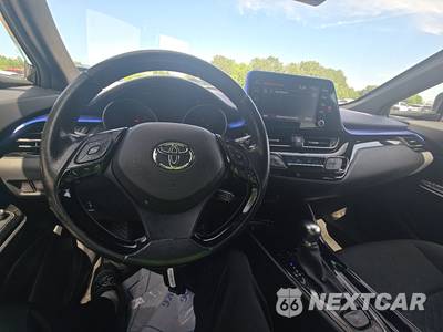2021 Toyota C-HR XLE - zdjęcie 11 z 22 - miniatura
