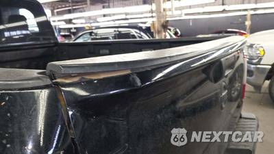 2016 Nissan TITAN XD Platinum Reserve Crew Cab Medium Bed - zdjęcie 29 z 49 - miniatura