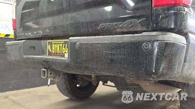 2016 Nissan TITAN XD Platinum Reserve Crew Cab Medium Bed - zdjęcie 31 z 49 - miniatura