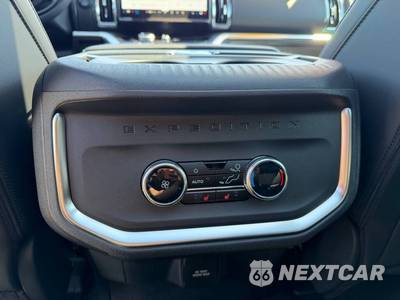 2025 Ford Expedition Platinum - zdjęcie 34 z 61 - miniatura