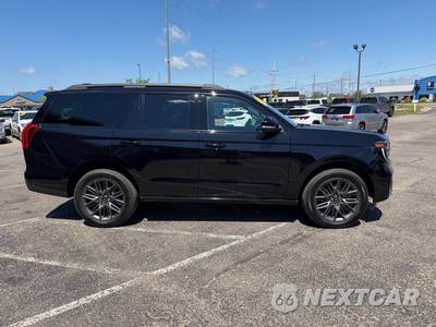 2025 Ford Expedition Platinum - zdjęcie 6 z 61 - miniatura