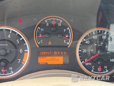 2013 Nissan TITAN SV Crew Cab Short Bed - zdjęcie 12 z 43 - miniatura