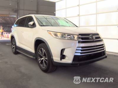 2019 Toyota Highlander LE - zdjęcie 3 z 25 - miniatura