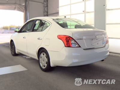 2012 Nissan Versa 1.6 SV Sedan - zdjęcie 6 z 29 - miniatura