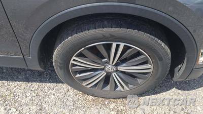 2018 Volkswagen Tiguan SEL - zdjęcie 29 z 31 - miniatura