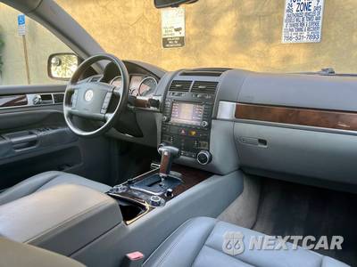 2004 Volkswagen Touareg - zdjęcie 24 z 32 - miniatura