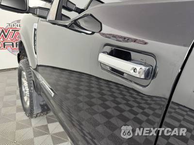 2019 Ford Super Duty F-350 Lariat Crew Cab Medium Bed - zdjęcie 23 z 45 - miniatura
