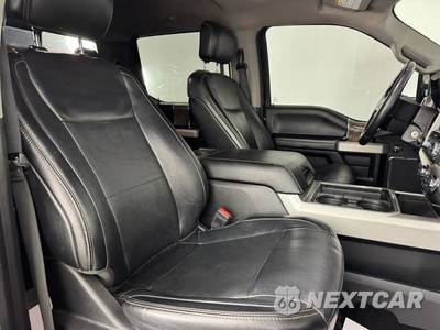 2019 Ford Super Duty F-350 Lariat Crew Cab Medium Bed - zdjęcie 32 z 45 - miniatura