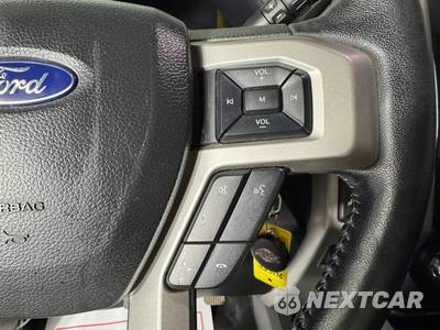 2019 Ford Super Duty F-350 Lariat Crew Cab Medium Bed - zdjęcie 16 z 45 - miniatura