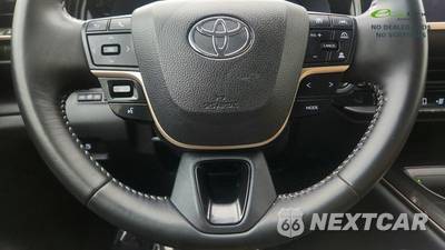 2024 Toyota Crown XLE - zdjęcie 40 z 50 - miniatura