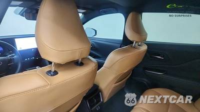2024 Toyota Crown XLE - zdjęcie 31 z 50 - miniatura