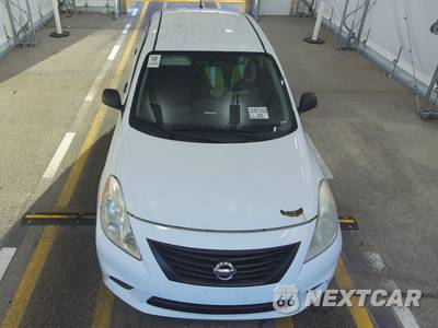 2013 Nissan Versa 1.6 S - zdjęcie 2 z 37 - miniatura