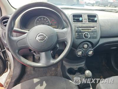 2013 Nissan Versa 1.6 S - zdjęcie 11 z 37 - miniatura