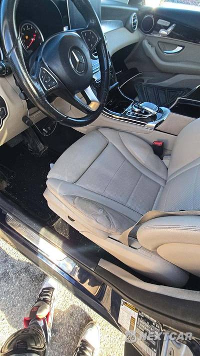 2016 Mercedes-Benz GLC 300 - zdjęcie 26 z 41 - miniatura