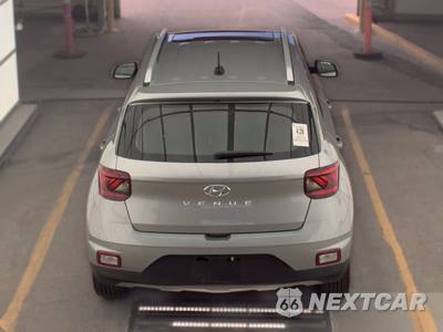 2026 Hyundai Venue SEL - zdjęcie 5 z 27 - miniatura