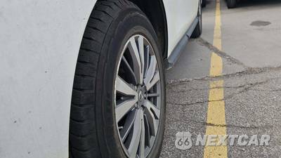 2018 Nissan Pathfinder SL - zdjęcie 34 z 41 - miniatura