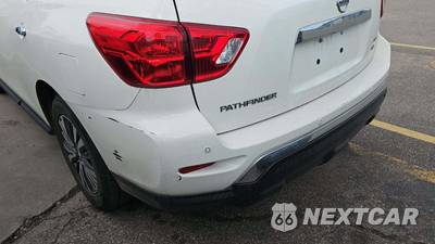 2018 Nissan Pathfinder SL - zdjęcie 33 z 41 - miniatura