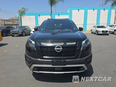 2024 Nissan Pathfinder Rock Creek - zdjęcie 2 z 33 - miniatura