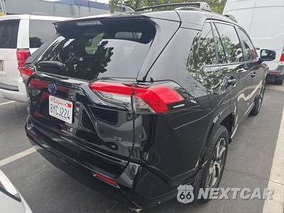 2021 Toyota RAV4 Prime SE - zdjęcie 4 z 39 - miniatura