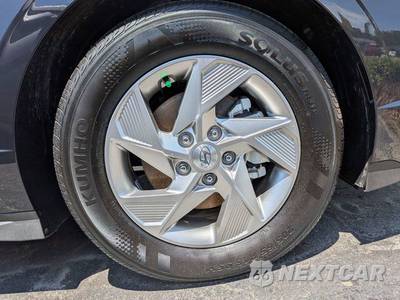 2026 Hyundai Sonata SE - zdjęcie 10 z 25 - miniatura