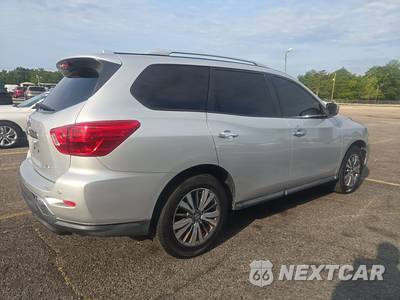 2020 Nissan Pathfinder SV - zdjęcie 4 z 48 - miniatura