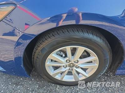 2025 Toyota Camry LE - zdjęcie 8 z 22 - miniatura