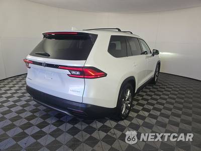 2024 Toyota Grand Highlander Hybrid Limited - zdjęcie 4 z 18 - miniatura