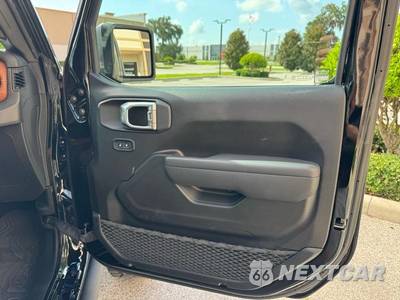 2025 Jeep Gladiator Sport Crew Cab Medium Bed - zdjęcie 37 z 50 - miniatura